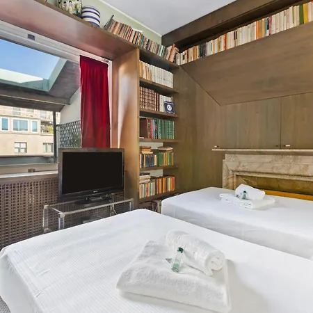 Terrace Penthouse With Duomo View * Milán